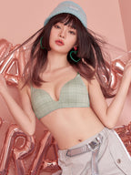 Seamless girl student bra